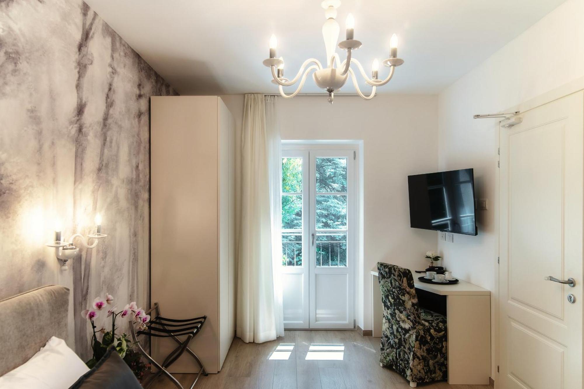 Hotel Ristorante La Vignetta Cernobbio Exteriör bild