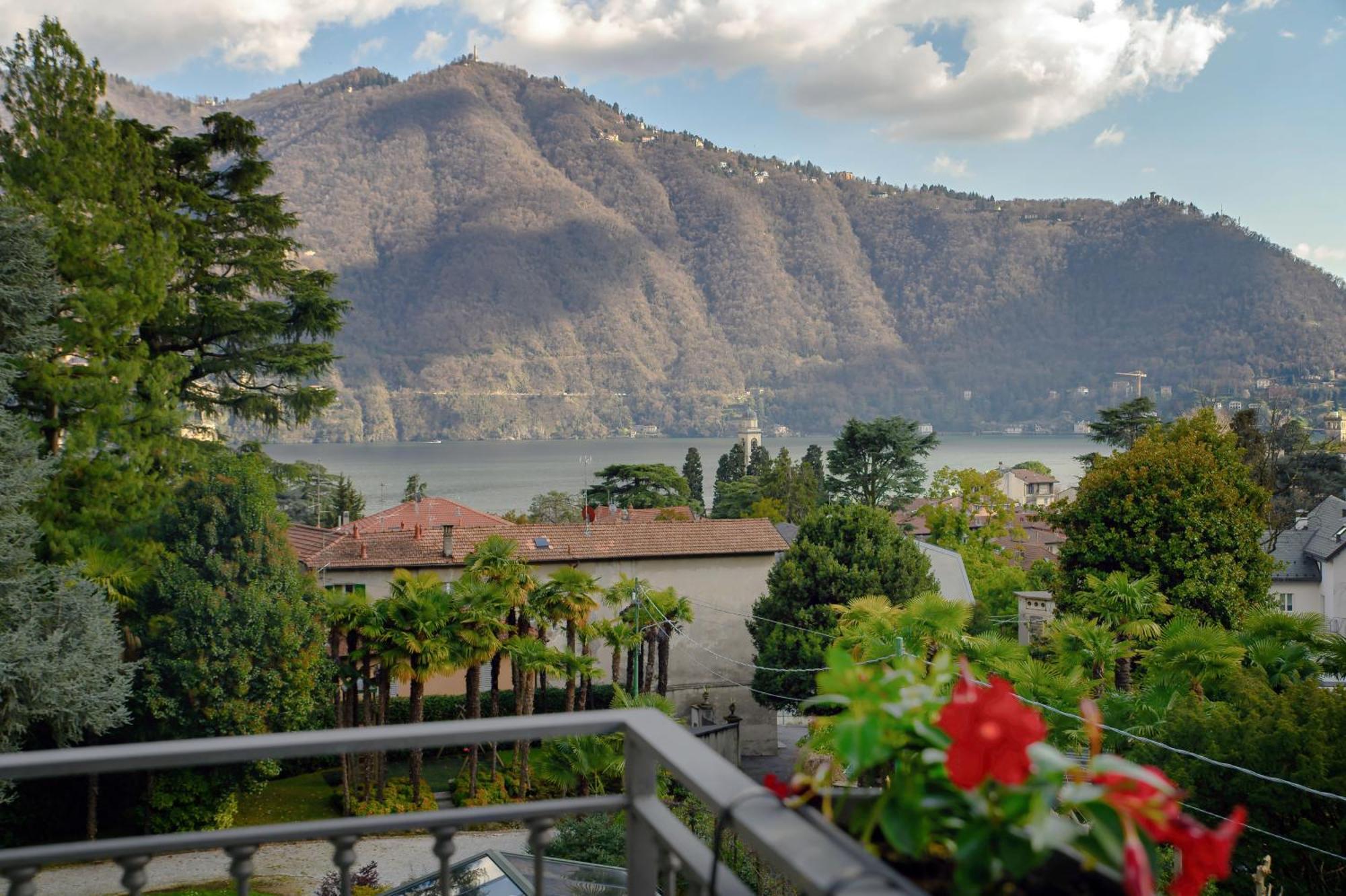 Hotel Ristorante La Vignetta Cernobbio Exteriör bild